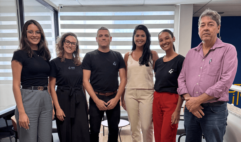 A FourTrust foi recomendada a receber a certificação ISO 9001, um dos selos internacionais mais reconhecidos em gestão da qualidade. A conquista reforça o compromisso da empresa com processos eficientes, padronizados e voltados à satisfação do cliente. Com essa certificação, a FourTrust consolida sua atuação como uma consultoria de tecnologia focada em excelência operacional e melhoria contínua.